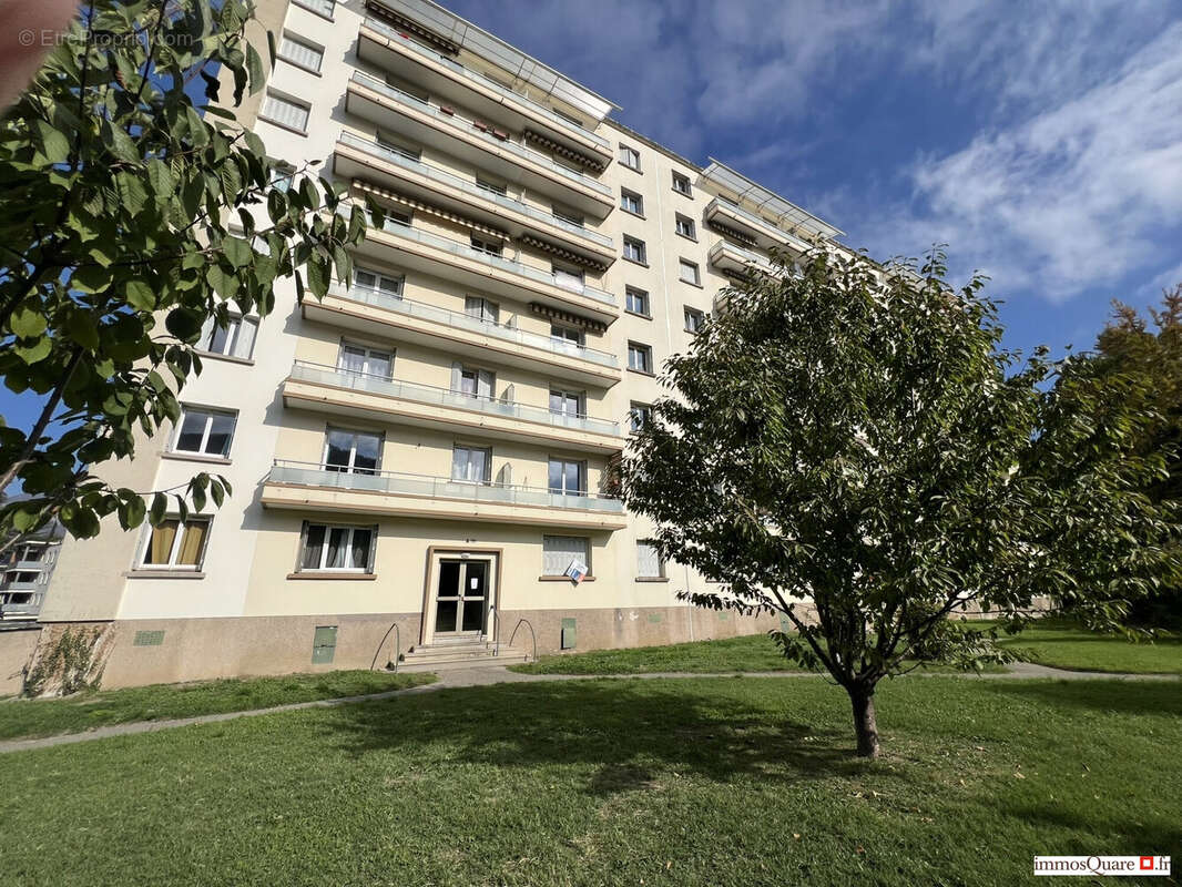 Appartement à GIERES