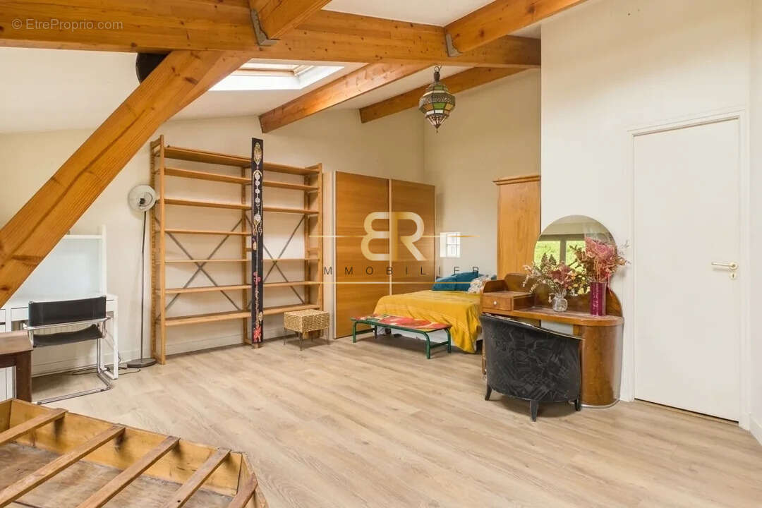 Maison à MONTREUIL