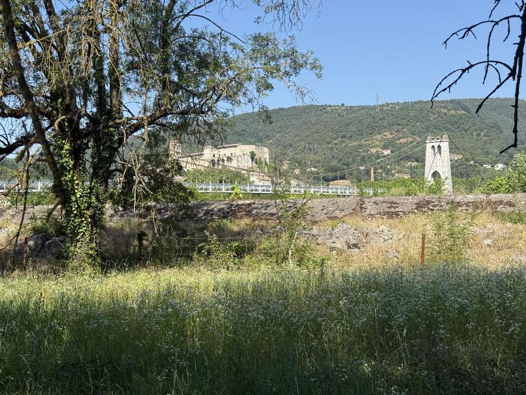 Maison à LA VOULTE-SUR-RHONE