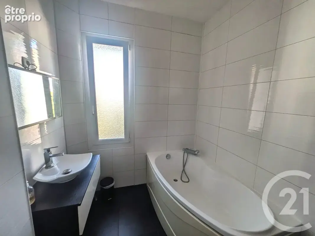 Appartement 5 pièces 115 m² à vendre à Toulon (83000) - photo 6