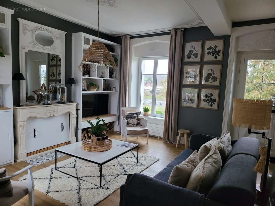 Maison à SAINT-VICTURNIEN