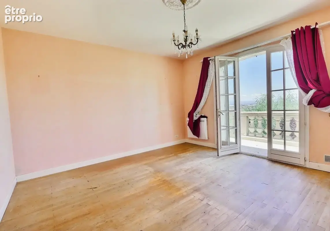 Maison 10 pièces 350 m² à vendre à Blanzat (63112) - photo 7