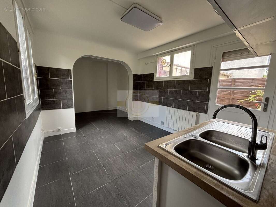 Appartement à ROSNY-SOUS-BOIS