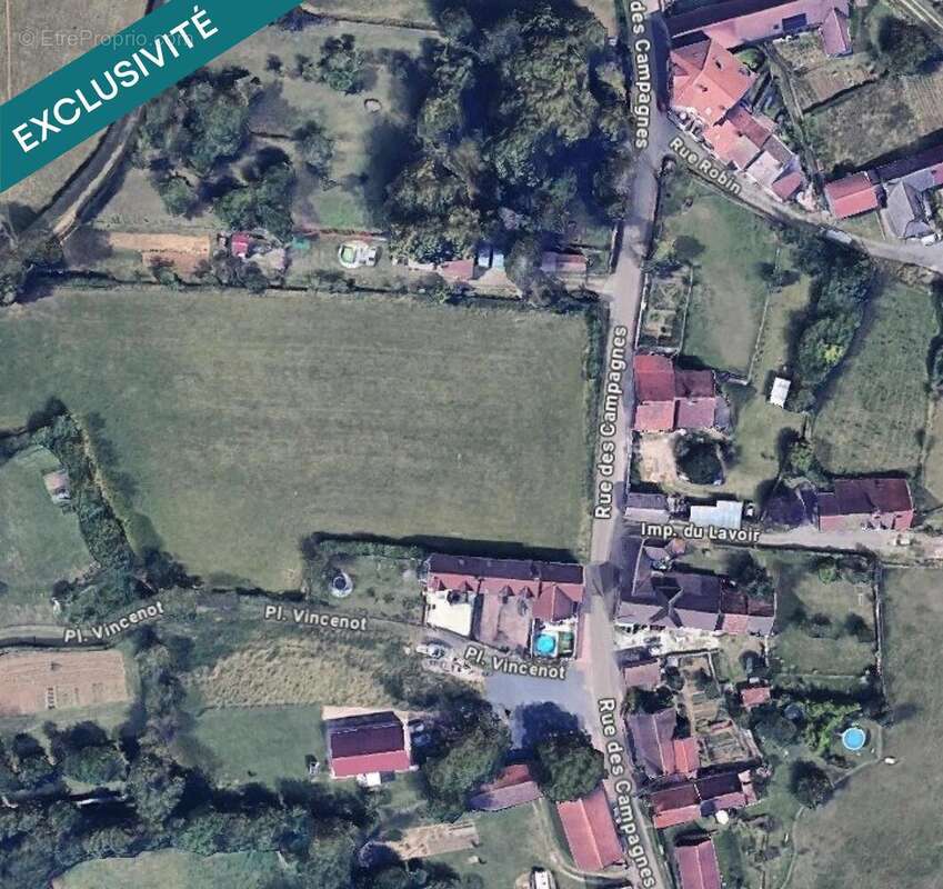 Terrain 1385 m² à Saint-Pierre-De-Varennes  - photo 3