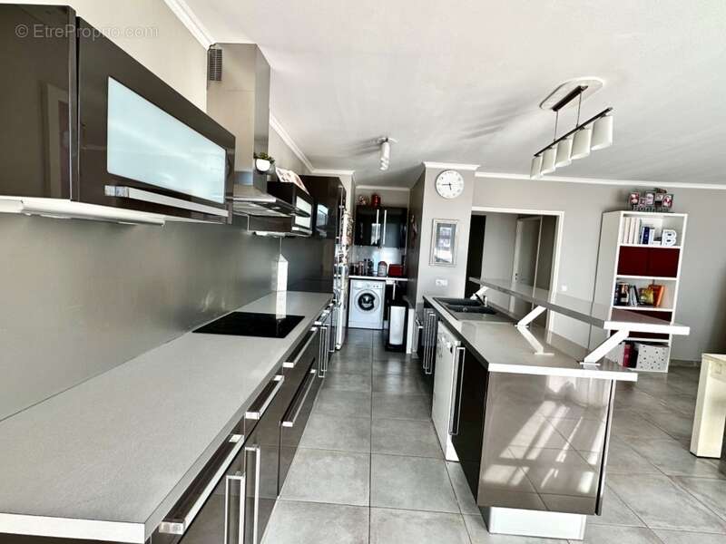 Appartement à MARSEILLE-9E