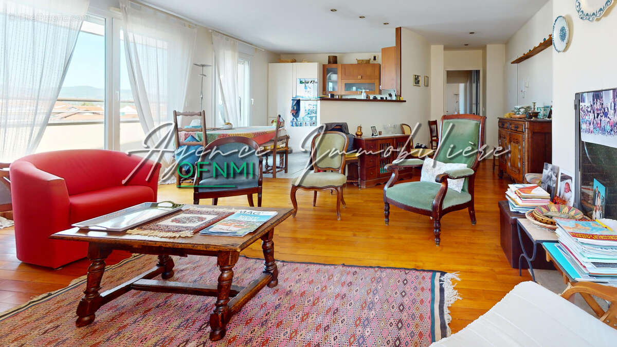 Appartement à CRAPONNE