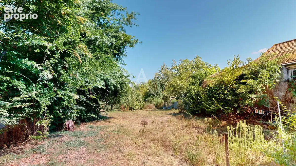 Maison de ville avec double garage, cave et jardin .Villeneuve de Marsan - photo 14