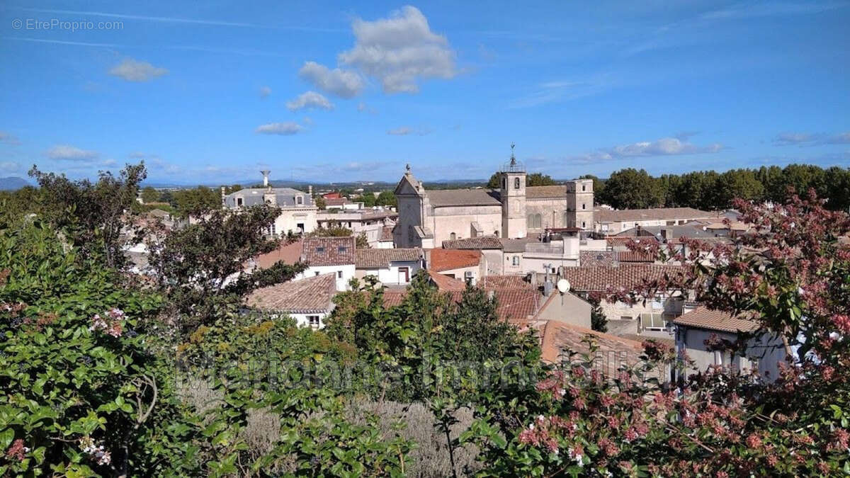 Appartement à MAUGUIO