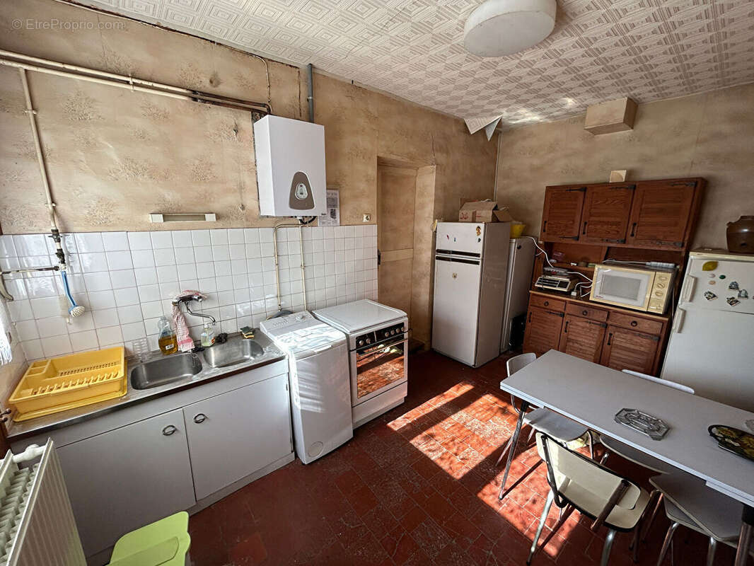 Maison à YMONVILLE