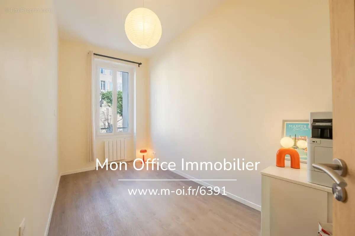 Appartement à MARSEILLE-1E