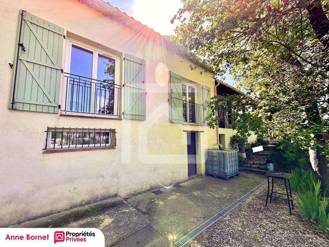 Maison à LA ROQUETTE-SUR-SIAGNE