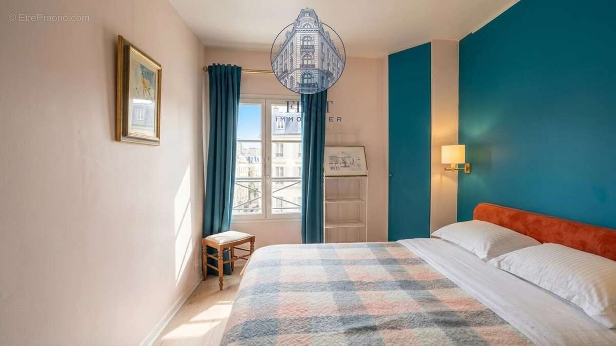 Appartement à PARIS-16E