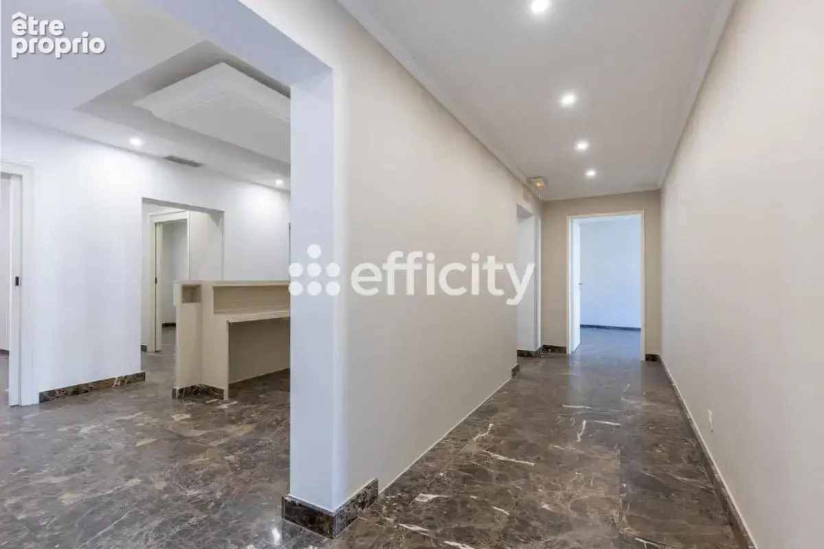 Commerce 152 m² à Avignon  - photo 6