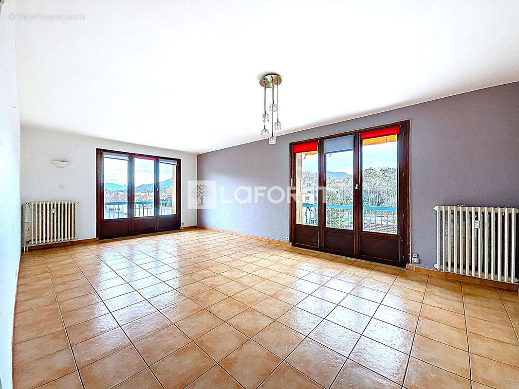 Appartement à LA RAVOIRE