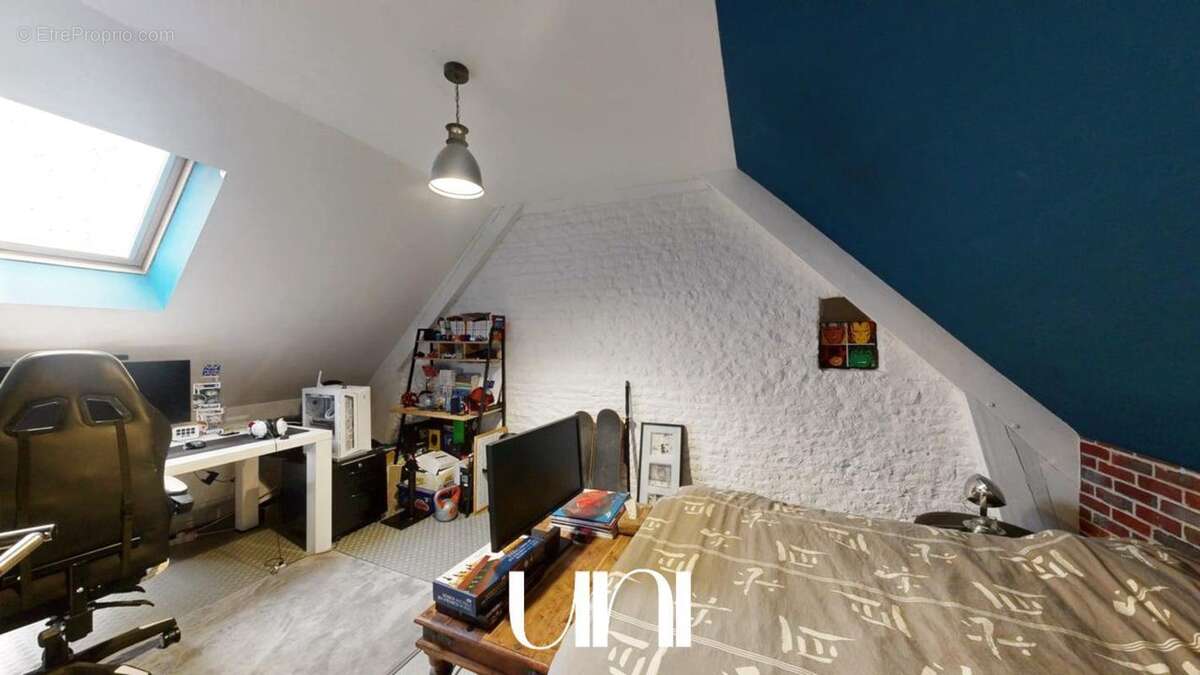Maison à ARGENCES