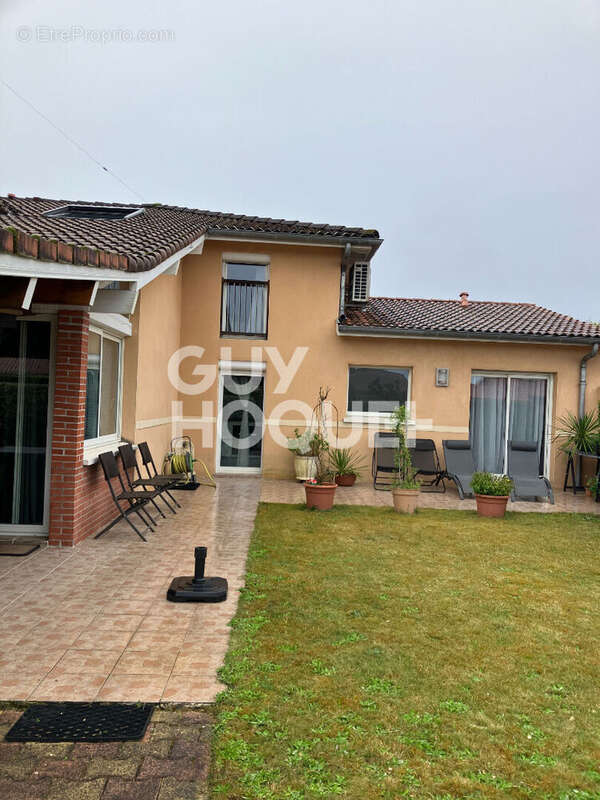 Maison à ONESSE-ET-LAHARIE