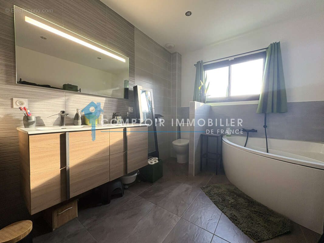 DEPT-30-A VENDRE-MEYNES Belle Villa de plain pied RT2012 agréable et lumineuse - photo 13