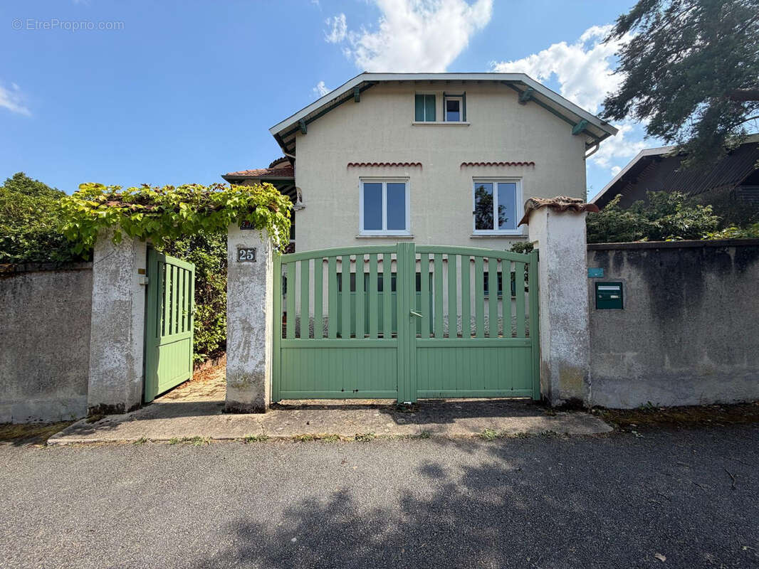 Maison riorges 210 m2 - photo 9