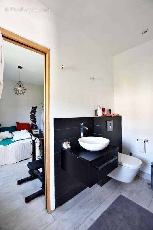 Maison à SOLLIES-TOUCAS