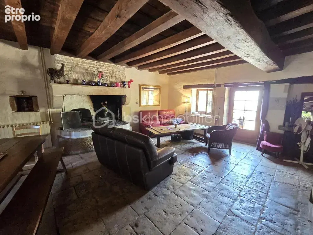 Magnifique Corps de ferme de 222m³ avec piscine et dépendances - photo 6