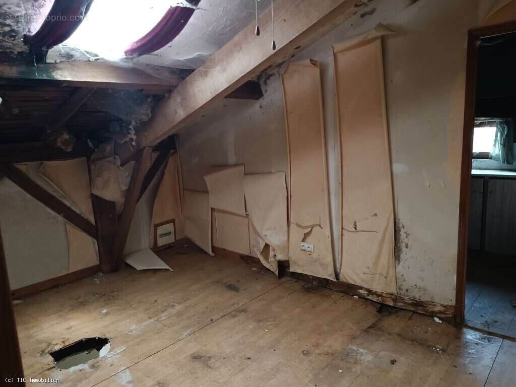 Beau Projet de Rénovation dans un Beau Hameau de Nanteuil-en-Vallée - photo 9