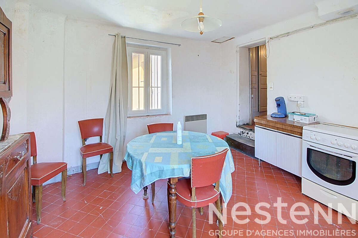Appartement à LORGUES