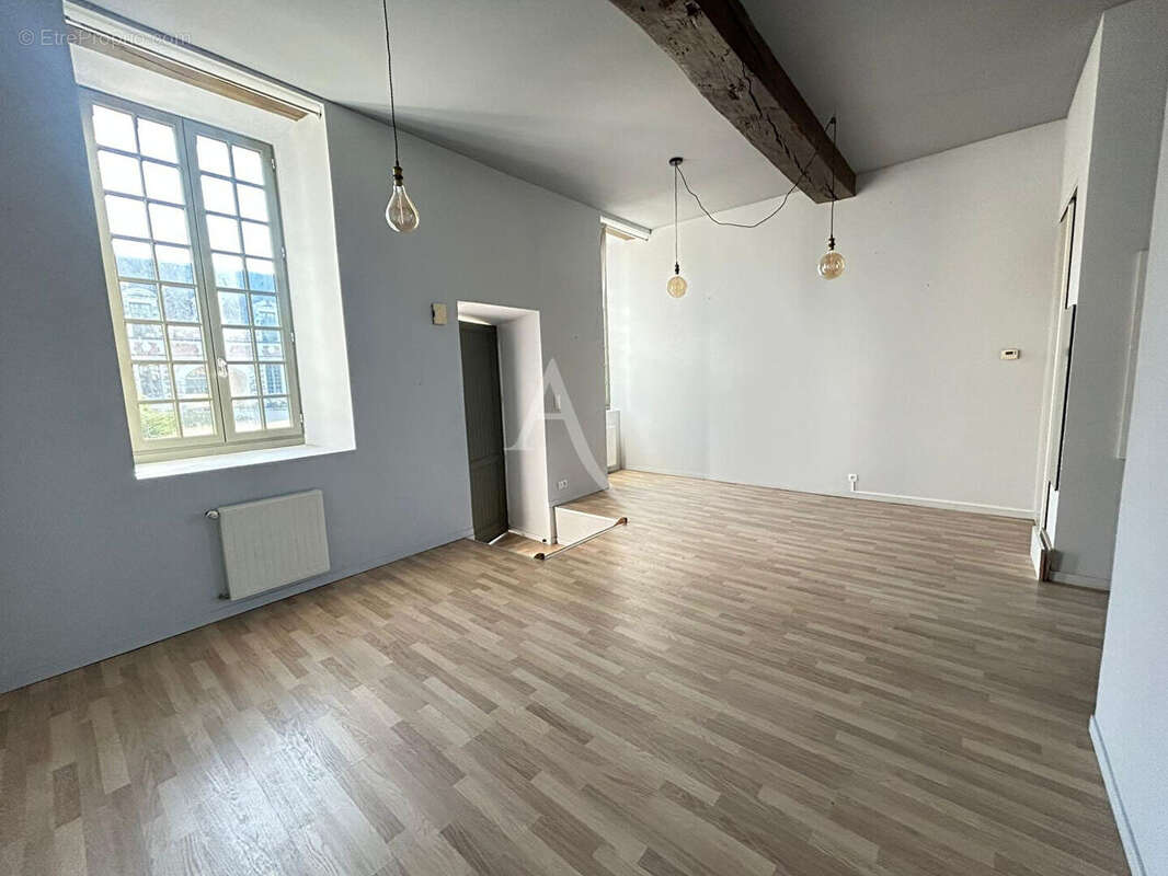 Appartement à LE CELLIER