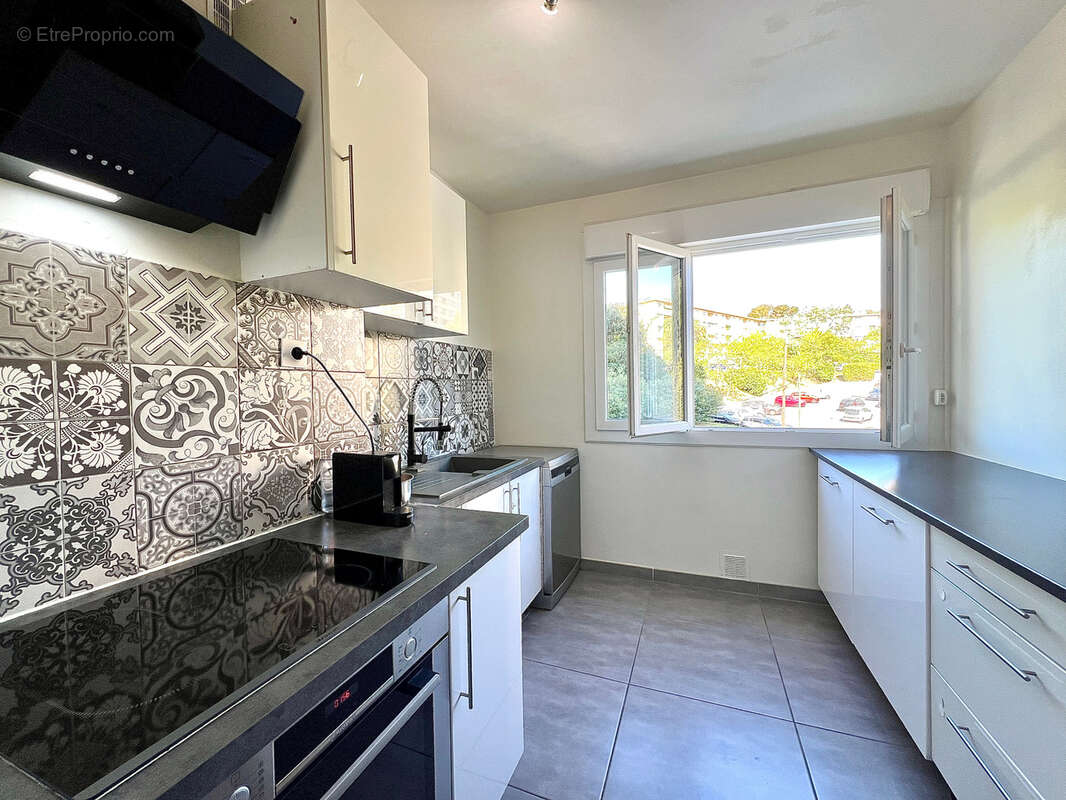 Appartement à MARSEILLE-13E