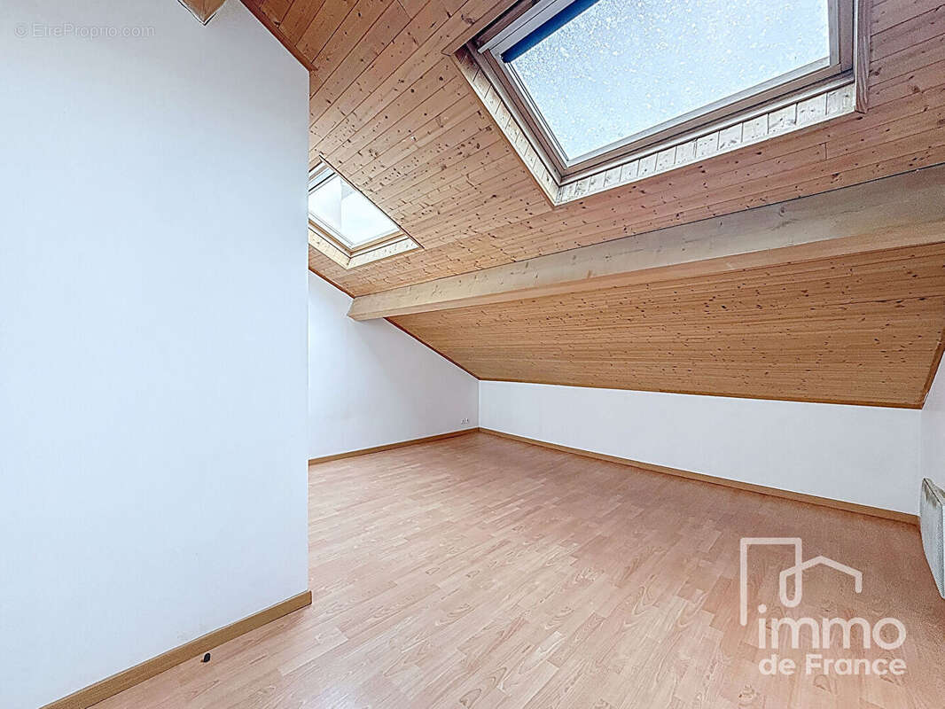 Appartement à BELLEGARDE-SUR-VALSERINE