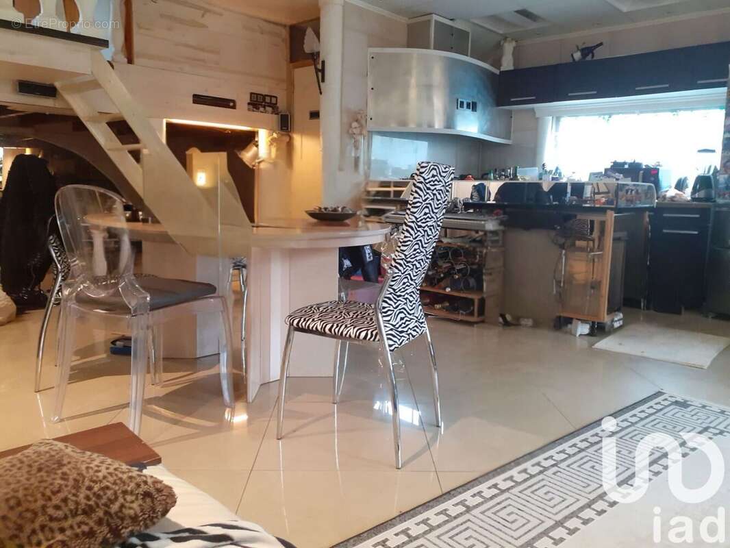 Photo 5 - Maison à IVRY-SUR-SEINE