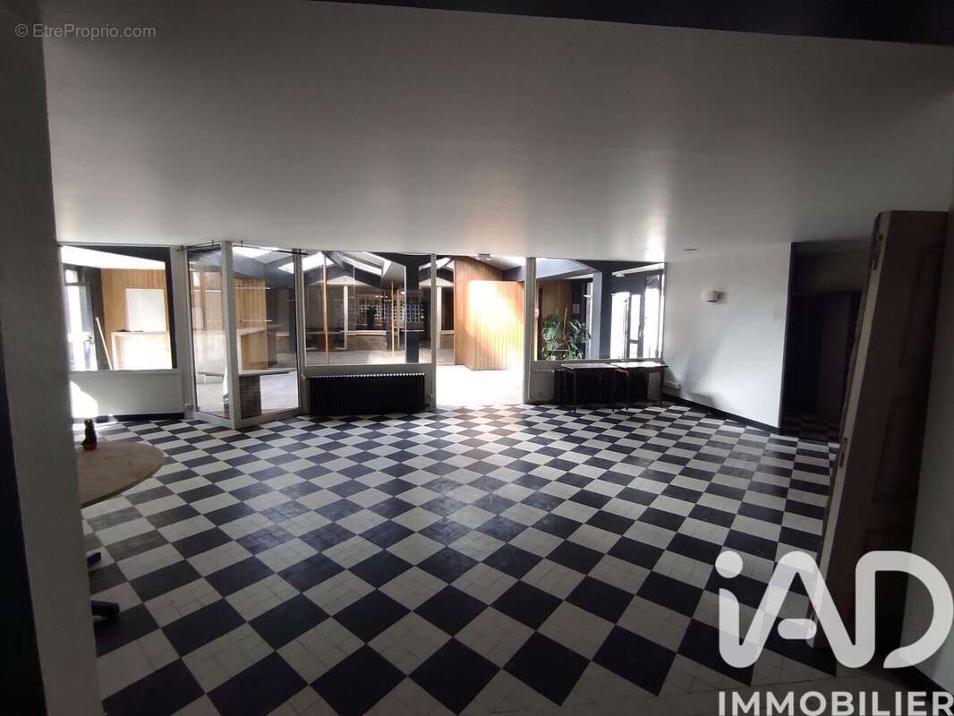 Maison 750 m² à Sept-Saulx  - photo 7