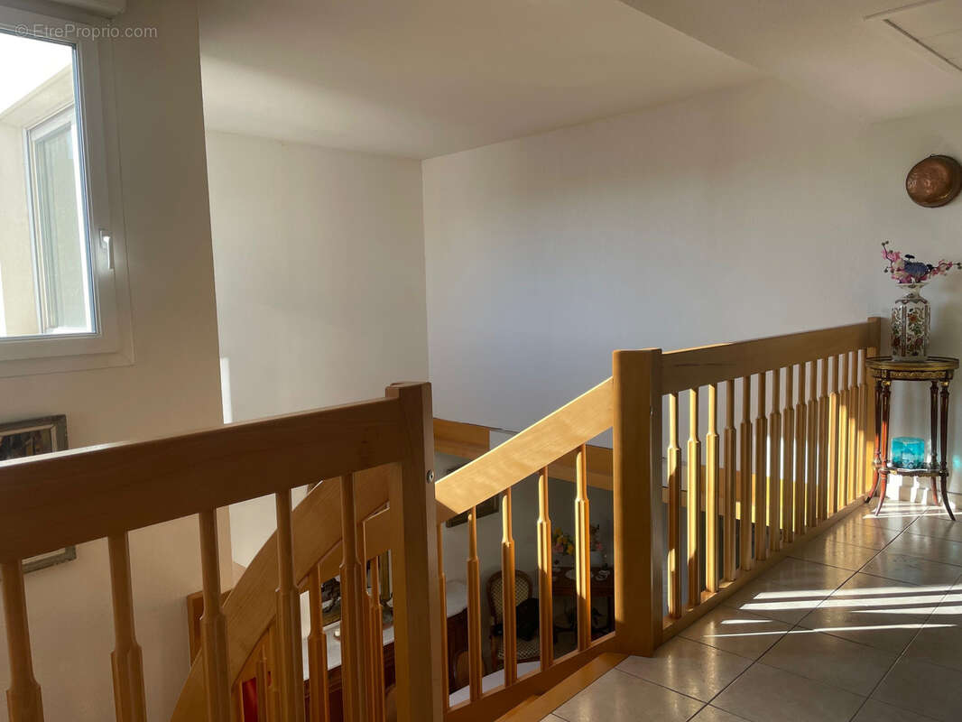 Appartement à MARSEILLE-6E