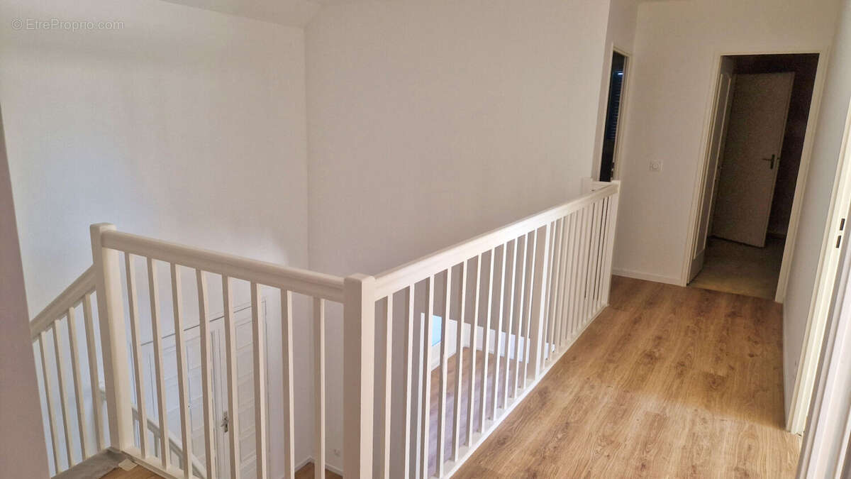 Maison à CHARBONNIERES-LES-BAINS