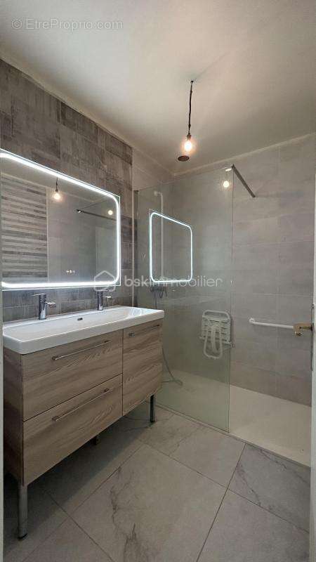 Maison à ROMANS-SUR-ISERE