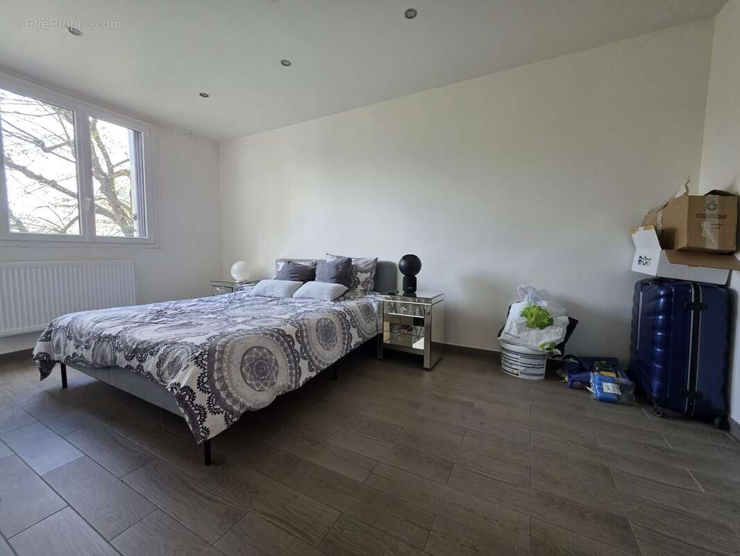 Appartement à VENISSIEUX