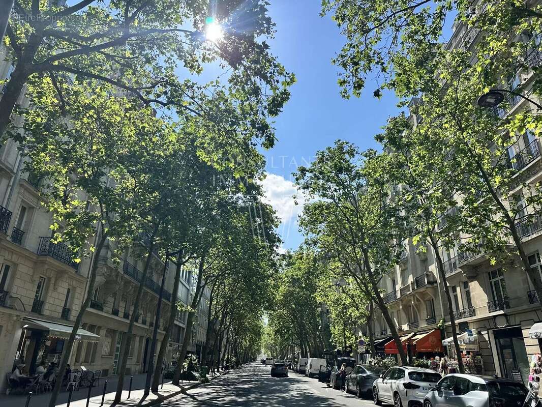 Appartement à PARIS-7E