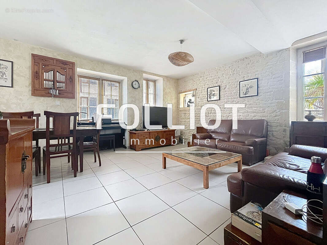 ACHAT/VENTE Maison en pierre de 4 pièces à vendre à Thaon -  Beau terrain clos - photo 3