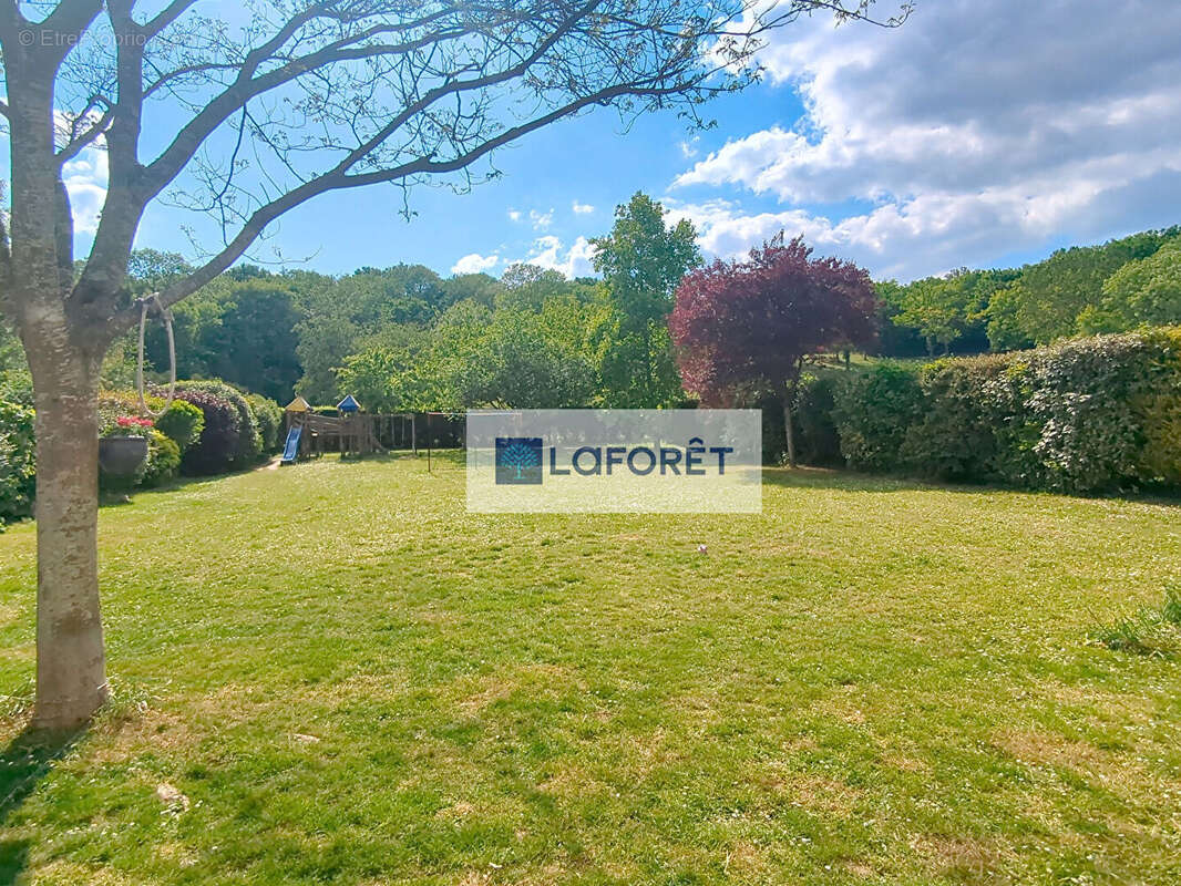 Maison à MEZY-SUR-SEINE