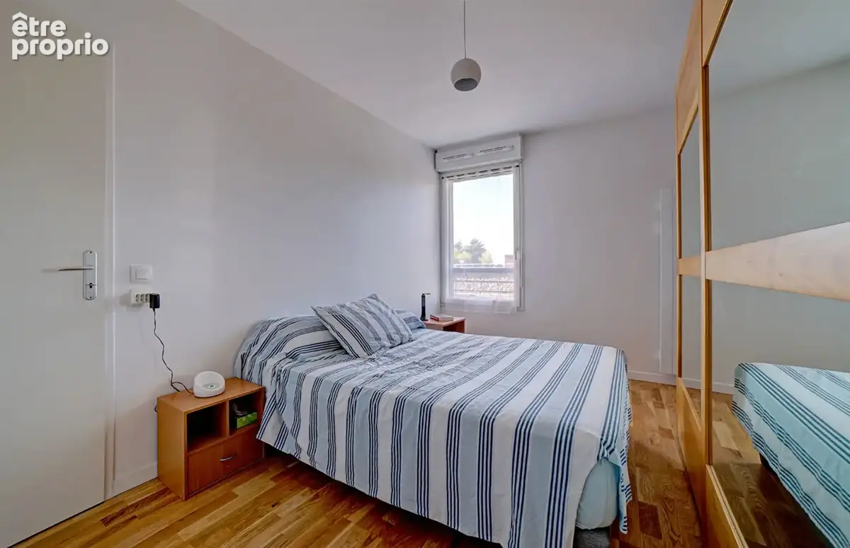 Appartement SURESNES 2 pièce(s) 38.2 m2 - photo 6