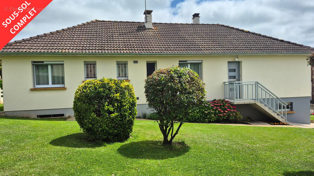 Maison à ROLLEVILLE