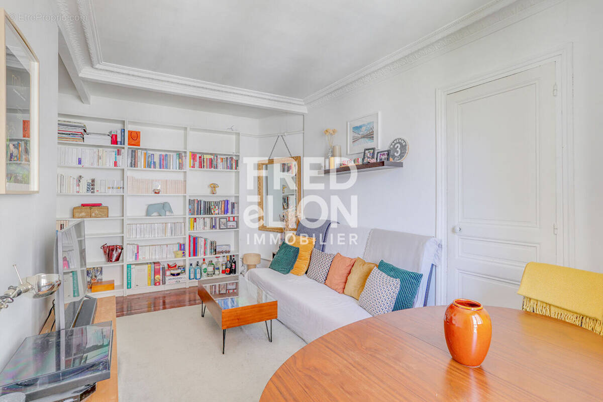 Appartement à PARIS-18E