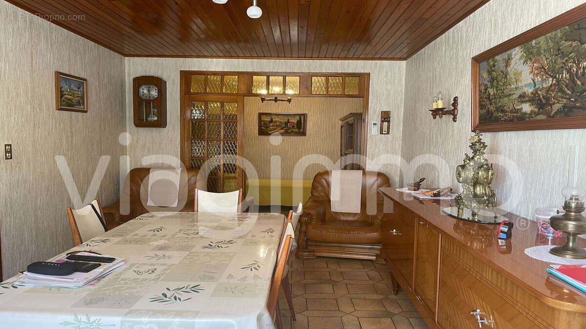 Appartement à MARSEILLE-5E