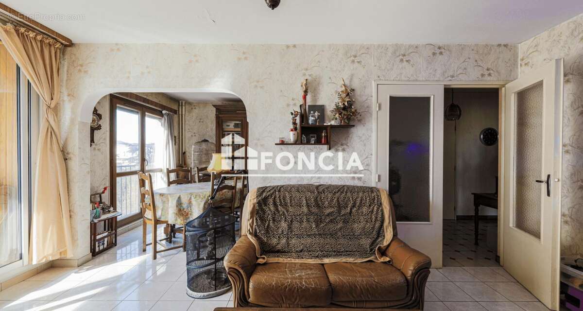 Appartement à ECHIROLLES