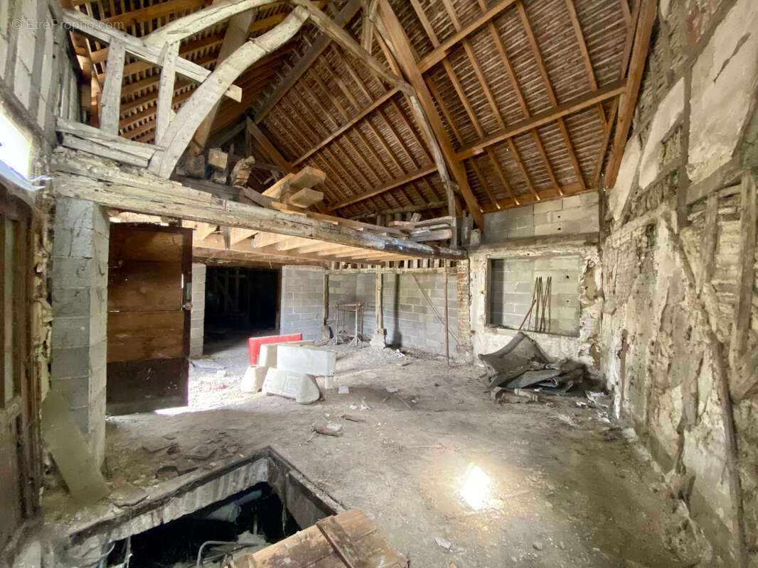 Maison à PONT-SAINTE-MARIE