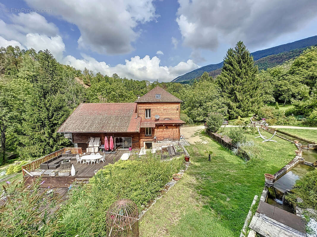 Maison à AIGUEBELETTE-LE-LAC