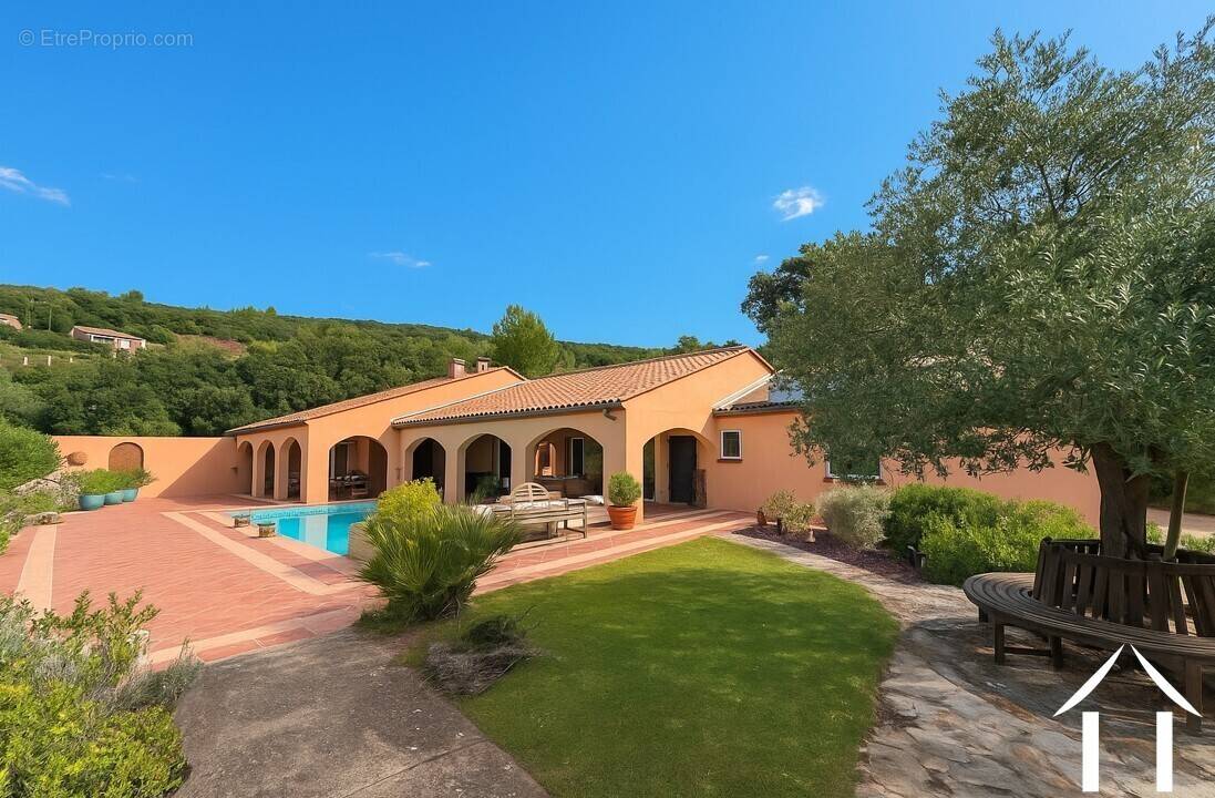 Maison à SAINT-CHINIAN