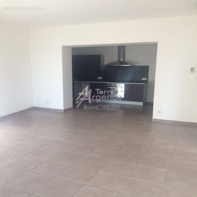 Appartement à BEAUCAIRE