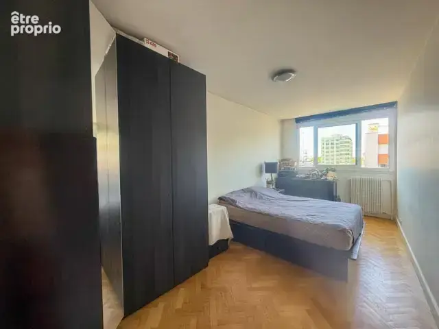 Un deux-trois pièces en hauteur bien situé dans le 18ème arrondissement - photo 9