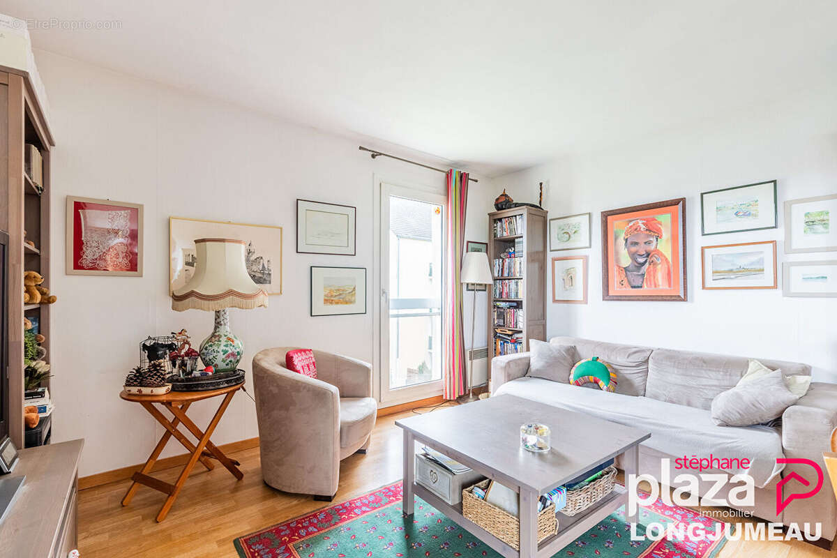 Appartement à EPINAY-SUR-ORGE