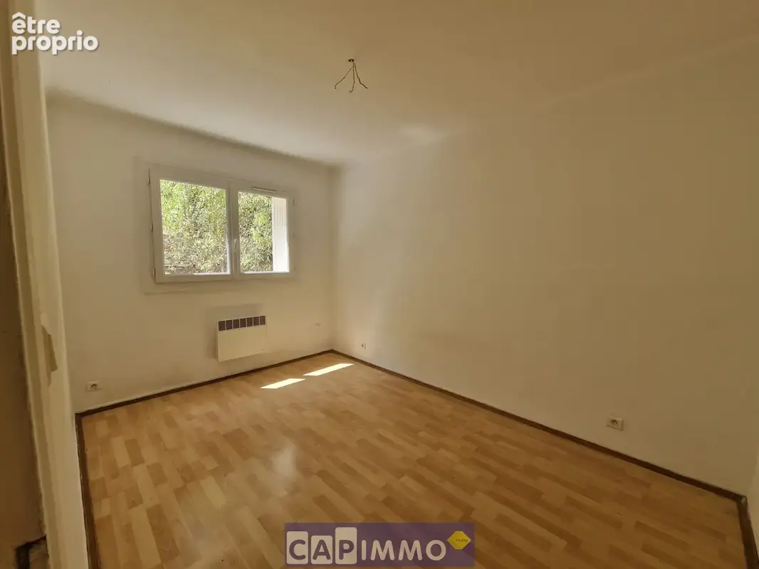 Appartement T3 avec balcon, cave et parking à Toulon - photo 8